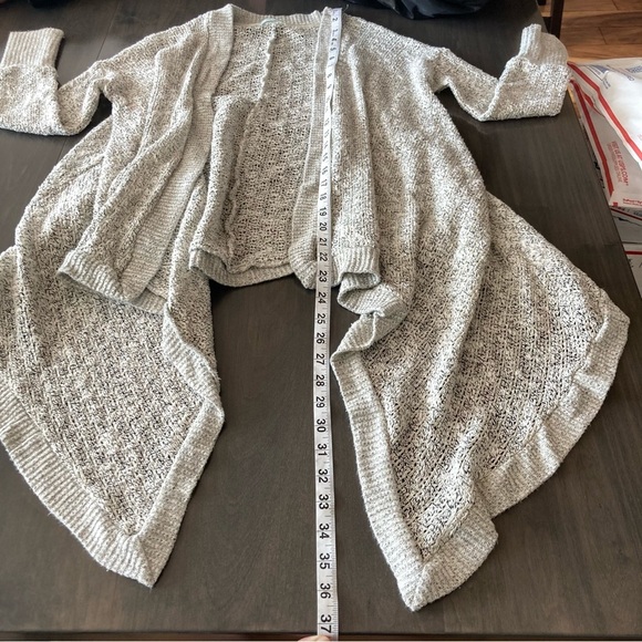Kimchi Blue Light Gray Open Front Draped Cardigan S - Picture 10 of 11
